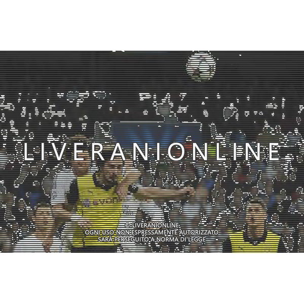 Mats Hummels und Pepe beim UEFA Champions League Spiel Real Madrid gegen Borussia Dortmund (3:0) im Estadio Santiago Bernabéu. Madrid, 02.04.2014 LIGA MISTRZOW SEZON 2013/2014 PILKA NOZNA REAL MADRYT vs BORUSSIA DORTMUND FOT. FUTURE IMAGE/NEWSPIX.PL POLAND, UK AND GERMANY OUT !!! --- Newspix.pl AG ALDO LIVERANI SAS ONLY ITALY *** Local Caption *** www.newspix.pl mail us: info@newspix.pl call us: 0048 022 23 22 222 --- Polish Picture Agency by Ringier Axel Springer Poland