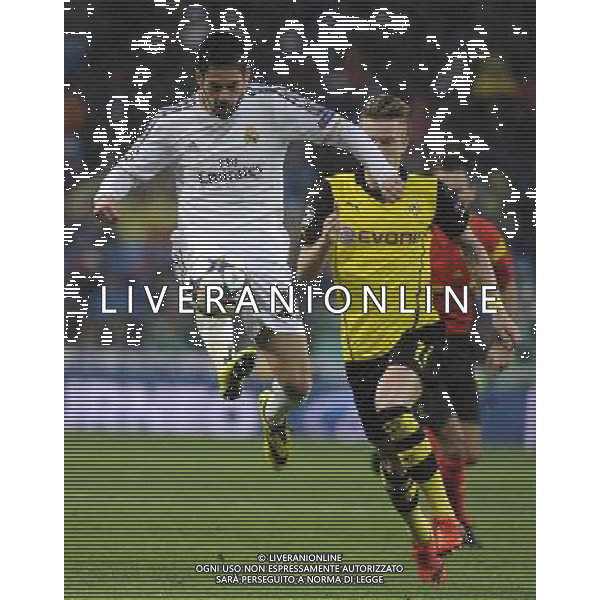 Isco und Marco Reus beim UEFA Champions League Spiel Real Madrid gegen Borussia Dortmund (3:0) im Estadio Santiago Bernabéu. Madrid, 02.04.2014 LIGA MISTRZOW SEZON 2013/2014 PILKA NOZNA REAL MADRYT vs BORUSSIA DORTMUND FOT. FUTURE IMAGE/NEWSPIX.PL POLAND, UK AND GERMANY OUT !!! --- Newspix.pl AG ALDO LIVERANI SAS ONLY ITALY *** Local Caption *** www.newspix.pl mail us: info@newspix.pl call us: 0048 022 23 22 222 --- Polish Picture Agency by Ringier Axel Springer Poland
