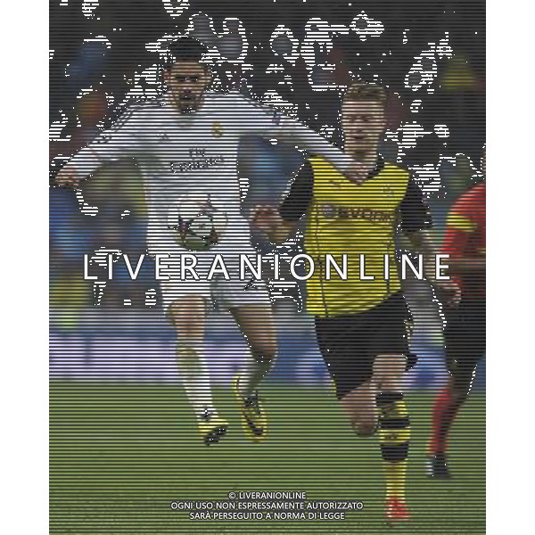 Isco und Marco Reus beim UEFA Champions League Spiel Real Madrid gegen Borussia Dortmund (3:0) im Estadio Santiago Bernabéu. Madrid, 02.04.2014 LIGA MISTRZOW SEZON 2013/2014 PILKA NOZNA REAL MADRYT vs BORUSSIA DORTMUND FOT. FUTURE IMAGE/NEWSPIX.PL POLAND, UK AND GERMANY OUT !!! --- Newspix.pl AG ALDO LIVERANI SAS ONLY ITALY *** Local Caption *** www.newspix.pl mail us: info@newspix.pl call us: 0048 022 23 22 222 --- Polish Picture Agency by Ringier Axel Springer Poland