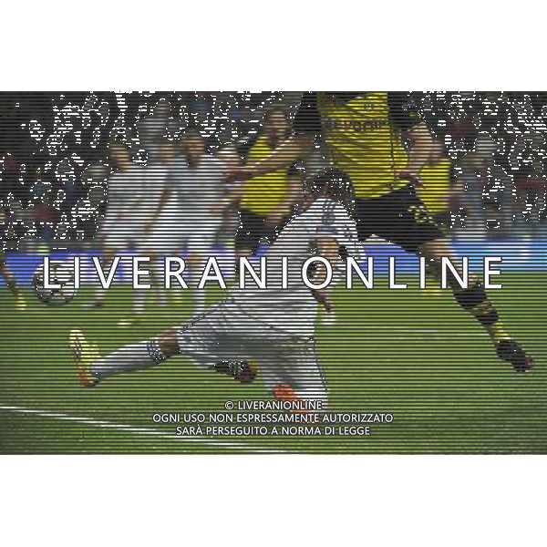 Fabio Coentrao und Sokratis Papastathopoulos beim UEFA Champions League Spiel Real Madrid gegen Borussia Dortmund (3:0) im Estadio Santiago Bernabéu. Madrid, 02.04.2014 LIGA MISTRZOW SEZON 2013/2014 PILKA NOZNA REAL MADRYT vs BORUSSIA DORTMUND FOT. FUTURE IMAGE/NEWSPIX.PL POLAND, UK AND GERMANY OUT !!! --- Newspix.pl AG ALDO LIVERANI SAS ONLY ITALY *** Local Caption *** www.newspix.pl mail us: info@newspix.pl call us: 0048 022 23 22 222 --- Polish Picture Agency by Ringier Axel Springer Poland