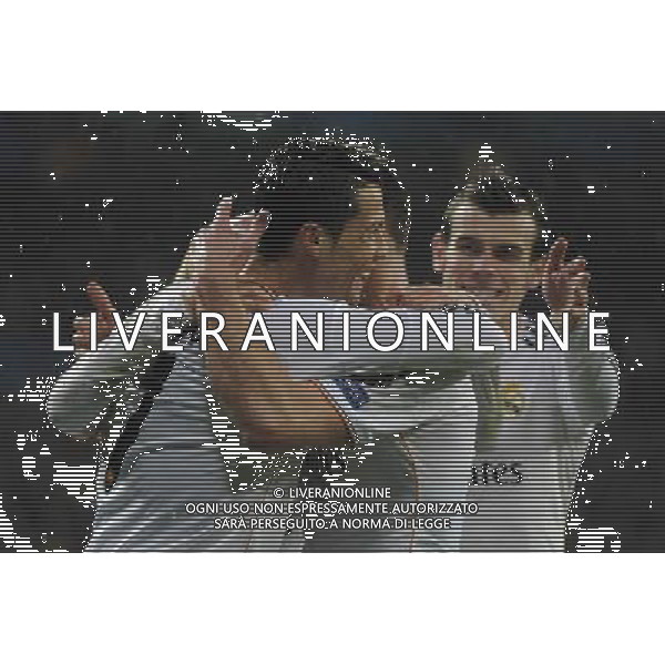 Cristiano Ronaldo, Gareth Bale und Teamkameraden beim UEFA Champions League Spiel Real Madrid gegen Borussia Dortmund (3:0) im Estadio Santiago Bernabéu. Madrid, 02.04.2014 LIGA MISTRZOW SEZON 2013/2014 PILKA NOZNA REAL MADRYT vs BORUSSIA DORTMUND FOT. FUTURE IMAGE/NEWSPIX.PL POLAND, UK AND GERMANY OUT !!! --- Newspix.pl AG ALDO LIVERANI SAS ONLY ITALY *** Local Caption *** www.newspix.pl mail us: info@newspix.pl call us: 0048 022 23 22 222 --- Polish Picture Agency by Ringier Axel Springer Poland