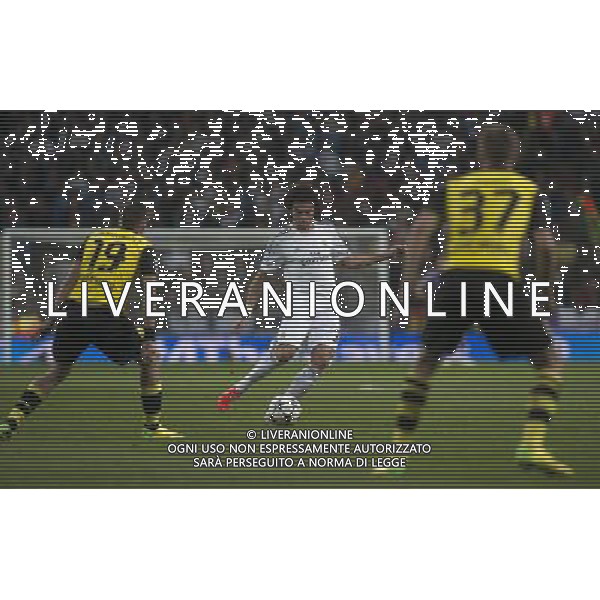 (140403) -- MADRID, April 3, 2014 () -- Real Madrid\'s Pepe (C) controls the ball during the UEFA Champions League quarter-final first leg match against Dortmund at Santiago Bernabeu stadium in Madrid, Spain, April 2, 2014. Real Madrid won the match by 3-0. (/Xie Haining) ©PHOTOSHOT/AGENZIA ALDO LIVERANI SAS - ITALY ONLY - EDITORIAL USE ONLY