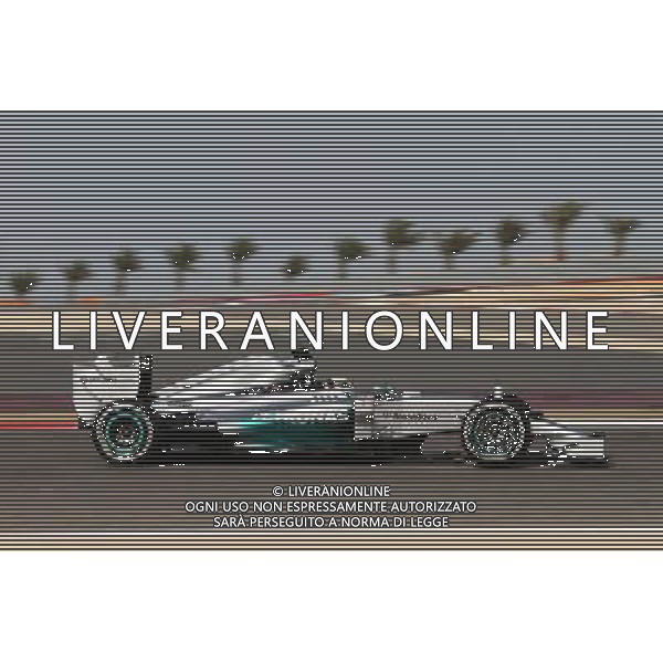 Lewis Hamilton (GBR) Mercedes AMG F1 W05. 04.04.2014. Formula 1 World Championship, Rd 3, Bahrain Grand Prix, Sakhir, Bahrain, Practice Day - www.xpbimages.com, EMail: requests@xpbimages.com - copy of publication required for printed pictures. Every used picture is fee-liable. © Copyright: Moy / XPB Images AG ALDO LIVERANI SAS ONLY ITALY