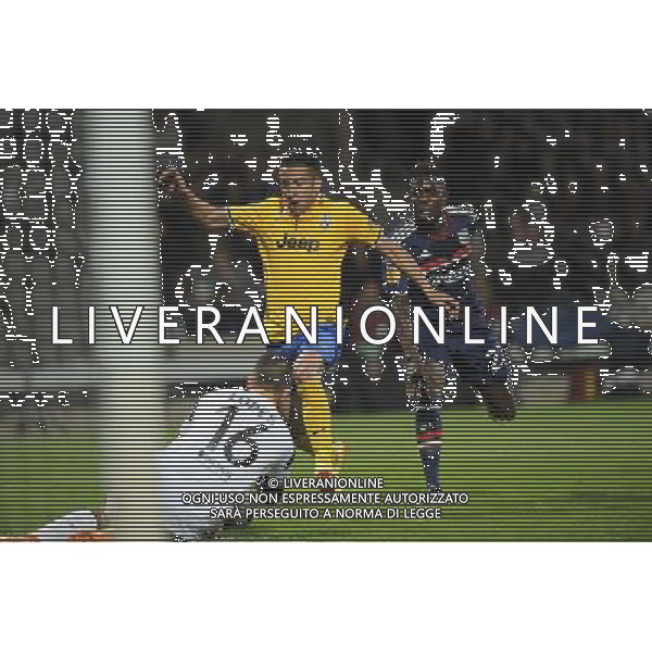 Anthony LOPES / Mauricio Isla - 03.02.2014 - Lyon / Juventus Turin - 1/4Finale Aller Ligue Europa Photo : Jean Paul Thomas / Icon Sport *** Local Caption *** AG ALDOLIVERANI SAS ONLYITALY *** Local Caption ***