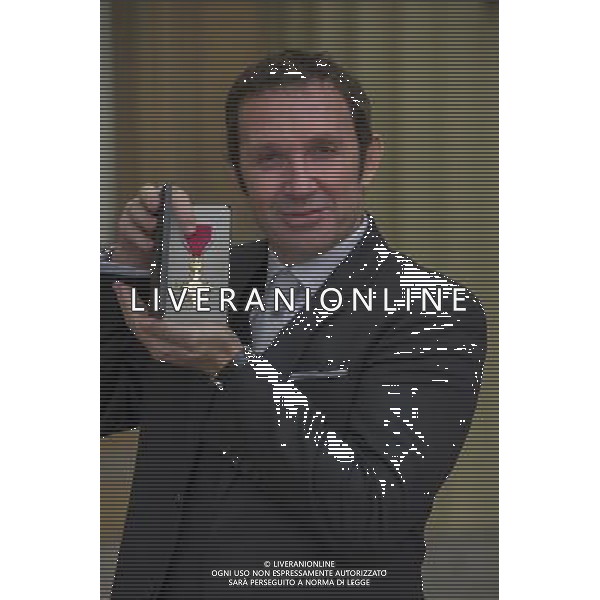 Darren Conway, Cameraman. Who received their M.B.E at Buckingham Palace, for services to British broadcast journalism. Buckingham Palace, London ©photoshot/AGENZIA ALDO LIVERANI SAS - ITALY ONLY - EDITORIAL USE ONLY