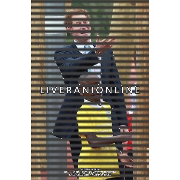 HRH Prince Harry visits the new Queen Elizabeth Olympic Park, London, England - 04 Apr 2014 ©photoshot/AGENZIA ALDO LIVERANI SAS - ITALY ONLY - EDITORIAL USE ONLY - REALI INGLESI: Il principe Harry d\'inghilterra con i bambini delle scuole locali da Gainsborough a Newham presso il nuovo Parco Olimpico Queen Elizabeth, con il sindaco di Londra, Boris Johnson