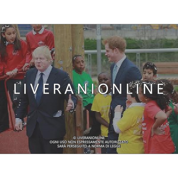 HRH Prince Harry and Boris Johnson visit the new Queen Elizabeth Olympic Park, London, England - 04 Apr 2014 ©photoshot/AGENZIA ALDO LIVERANI SAS - ITALY ONLY - EDITORIAL USE ONLY - REALI INGLESI: Il principe Harry d\'inghilterra con i bambini delle scuole locali da Gainsborough a Newham presso il nuovo Parco Olimpico Queen Elizabeth, con il sindaco di Londra, Boris Johnson