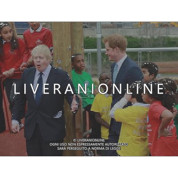 HRH Prince Harry and Boris Johnson visit the new Queen Elizabeth Olympic Park, London, England - 04 Apr 2014 ©photoshot/AGENZIA ALDO LIVERANI SAS - ITALY ONLY - EDITORIAL USE ONLY - REALI INGLESI: Il principe Harry d\'inghilterra con i bambini delle scuole locali da Gainsborough a Newham presso il nuovo Parco Olimpico Queen Elizabeth, con il sindaco di Londra, Boris Johnson