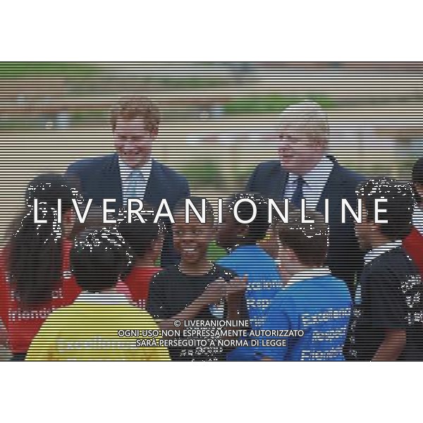 HRH Prince Harry and Boris Johnson visit the new Queen Elizabeth Olympic Park, London, England - 04 Apr 2014 ©photoshot/AGENZIA ALDO LIVERANI SAS - ITALY ONLY - EDITORIAL USE ONLY - REALI INGLESI: Il principe Harry d\'inghilterra con i bambini delle scuole locali da Gainsborough a Newham presso il nuovo Parco Olimpico Queen Elizabeth, con il sindaco di Londra, Boris Johnson