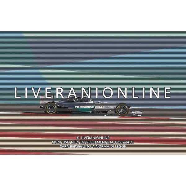 Nico Rosberg (GER) Mercedes AMG F1 W05. 05.04.2014. Formula 1 World Championship, Rd 3, Bahrain Grand Prix, Sakhir, Bahrain, Qualifying Day. - www.xpbimages.com, EMail: requests@xpbimages.com - copy of publication required for printed pictures. Every used picture is fee-liable. © Copyright: Moy / XPB Images AG ALDO LIVERANI SAS ONLY ITALY