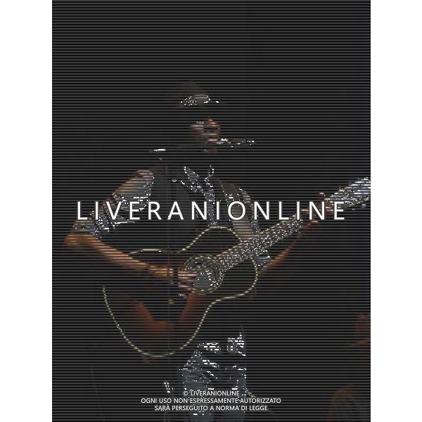 Three time Grammy winner, Keb\' Mo\' brings the bluesamericana to the SANDLER CENTER in VIRGINIA BEACH, VIRGINIA on 4 APRIL 2014.¬© Jeff Moore 2014 AG ALDOL IVERANI SAS ONLY ITALY