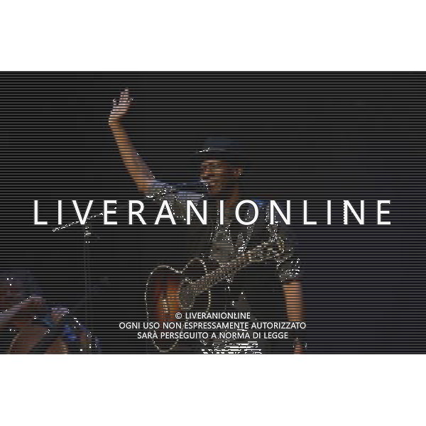 Three time Grammy winner, Keb\' Mo\' brings the bluesamericana to the SANDLER CENTER in VIRGINIA BEACH, VIRGINIA on 4 APRIL 2014.¬© Jeff Moore 2014 AG ALDOL IVERANI SAS ONLY ITALY