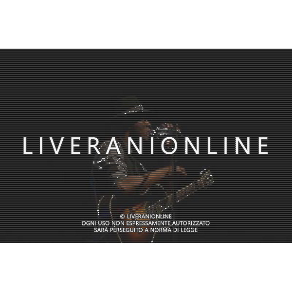 Three time Grammy winner, Keb\' Mo\' brings the bluesamericana to the SANDLER CENTER in VIRGINIA BEACH, VIRGINIA on 4 APRIL 2014.¬© Jeff Moore 2014 AG ALDOL IVERANI SAS ONLY ITALY