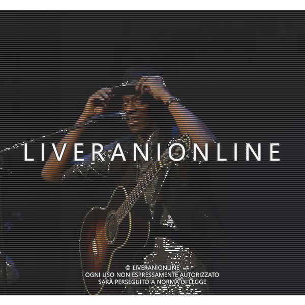 Three time Grammy winner, Keb\' Mo\' brings the bluesamericana to the SANDLER CENTER in VIRGINIA BEACH, VIRGINIA on 4 APRIL 2014.¬© Jeff Moore 2014 AG ALDOL IVERANI SAS ONLY ITALY