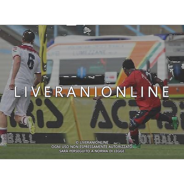 tiro di ekuban CALCIO LEGA PRO 1:LUMEZZANE-REGGIANA.lumezzane(Bs) 06/04/2014 ph Fotolive/Guitti Alessio AG ALDO LIVERANI SAS