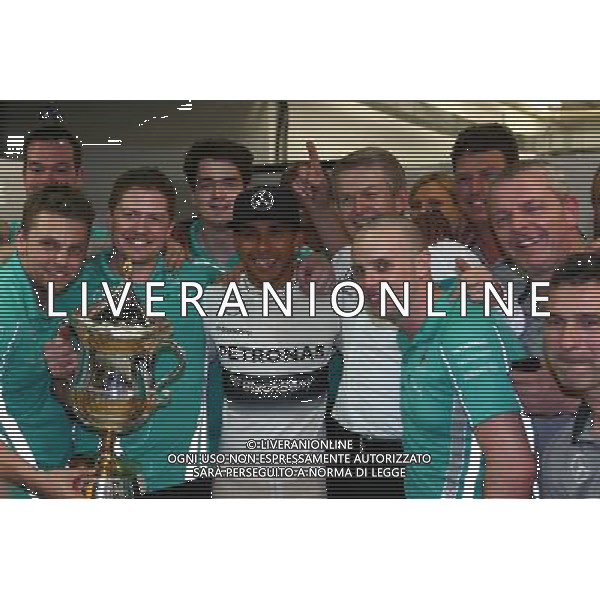 1st place Lewis Hamilton (GBR) Mercedes AMG F1. 06.04.2014. Formula 1 World Championship, Rd 3, Bahrain Grand Prix, Sakhir, Bahrain, Race Day. - www.xpbimages.com, EMail: requests@xpbimages.com - copy of publication required for printed pictures. Every used picture is fee-liable. © Copyright: Batchelor / XPB Images AG ALDO LIVERANI SAS ONLY ITALY