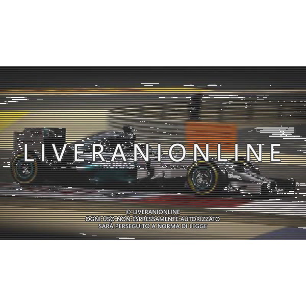 (140406) -- MANAMA, April 6, 2014() -- Mercedes\' Lewis Hamilton drives during the qualifying session of the Formula One Bahrain Grand Prix in Manama, Bahrain, on April 5, 2014. () ©photoshot/AGENZIA ALDO LIVERANI SAS - ITALY ONLY - EDITORIAL USE ONLY