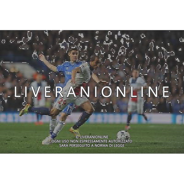 Paris St Germain\'s Lucas battles with Chelsea\'s Oscar Photo by Ashley Western/CameraSport Football - UEFA Champions League Quarter Final Second Leg - Chelsea v Paris St Germain - Tuesday 8th April 2014 - Stamford Bridge - London © CameraSport - 43 Linden Ave. Countesthorpe. Leicester. England. LE8 5PG - Tel: +44 (0) 116 277 4147 - admin@camerasport.com - www.camerasport.com AG ALDO LIVERANI SAS ONLY ITALY