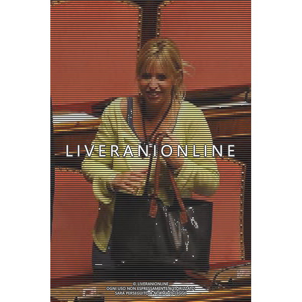 Roma - 09/04/2014 - Senato - Palazzo Madama - Ratifica ed esecuzione dell\'Accordo tra il Governo della Repubblica italiana e il Governo della Repubblica francese per la realizzazione e l\'esercizio di una nuova linea ferroviaria Torino-Lione - nella foto: Alessandra Mussolini / Ph. Fabrizio Corradetti - ag. Aldo Liverani Sas