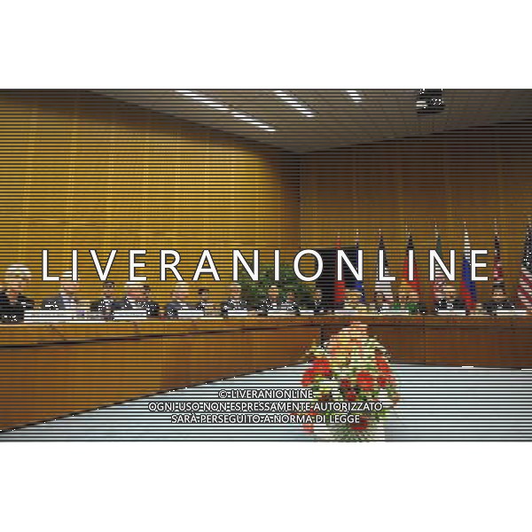 (140408) -- VIENNA, April 8, 2014 () -- Envoys from Iran, EU and six major states (Britain, China, France, Russia, United States plus Germany) attend the Iranian nuclear talk in Vienna, Austria, April 8, 2014. The third round of nuclear talks between Iran and the P5+1 group, including Britain, China, France, Russia, United States plus Germany, started in Vienna on Tuesday. (/Qian Yi) (zhf) ©PHOTOSHOT/AGENZIA ALDO LIVERANI SAS - ITALY ONLY - EDITORIAL USE ONLY - Conferenza stampa dei rappresentanti dell\'Iran e sei potenze mondiali per i negoziati, al fine di trovare una soluzione a lungo termine al programma nucleare di Teheran a Vienna, Austria, 8 aprile 2014.