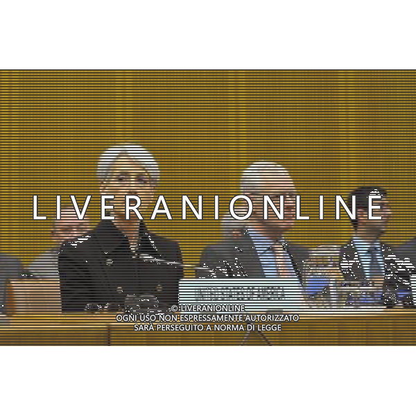 (140408) -- VIENNA, April 8, 2014 () -- U.S. Undersecretary of State Wendy Sherman (L) attends the Iranian nuclear talk in Vienna, Austria, April 8, 2014. The third round of nuclear talks between Iran and the P5+1 group, including Britain, China, France, Russia, United States plus Germany, started in Vienna on Tuesday. (/Qian Yi) (zhf) ©PHOTOSHOT/AGENZIA ALDO LIVERANI SAS - ITALY ONLY - EDITORIAL USE ONLY - Conferenza stampa dei rappresentanti dell\'Iran e sei potenze mondiali per i negoziati, al fine di trovare una soluzione a lungo termine al programma nucleare di Teheran a Vienna, Austria, 8 aprile 2014.