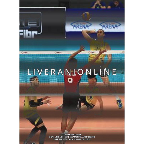 (140408) -- PASAY CITY, April 8, 2014 () -- Rami Issa (Upper) of Lebanon spikes the ball during the 2014 Asian Men\'s Club Volleyball Championship against Vietnam in Pasay City, the Philippines on April 8, 2014. Vietnam won 3-2. (/Rouelle Umali) ©PHOTOSHOT/AGENZIA ALDO LIVERANI SAS - ITALY ONLY - EDITORIAL USE ONLY