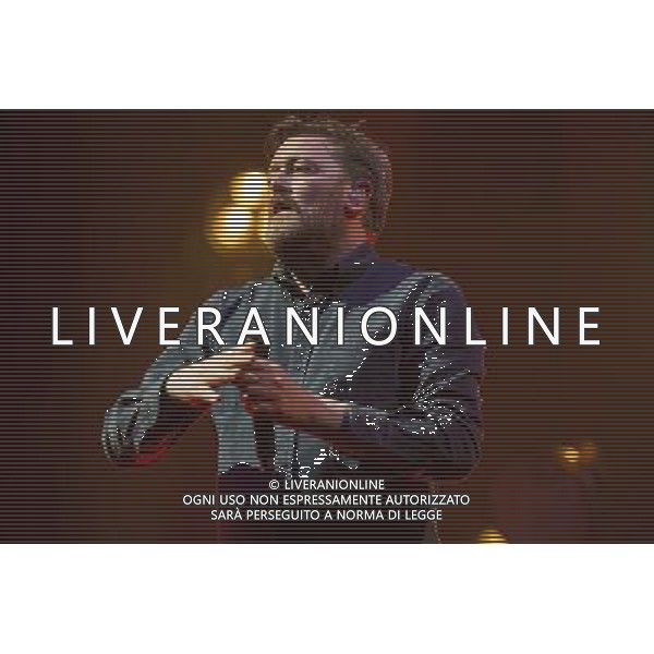 Guy Garvey of Elbow performs at Manchester Arena, Manchester, England, 9th April 2014. AG ALDO LIVERANI SAS ONLY ITALY