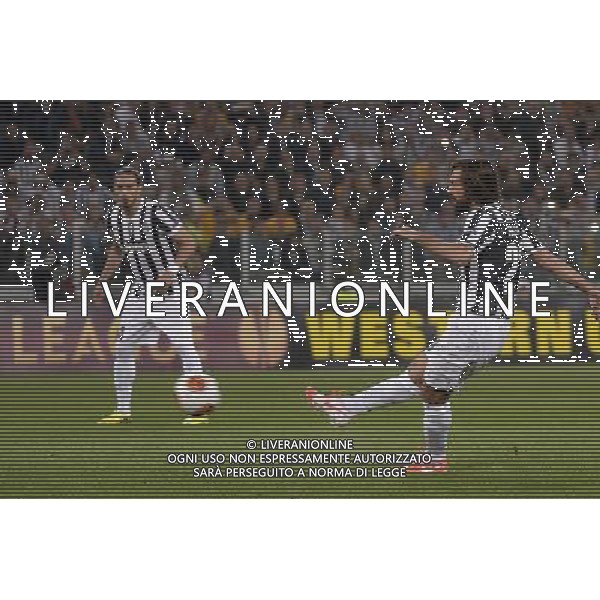 Juventus - Olympic Lyon Uefa Europa League - Quarti di Finale 10-04-2014 Federico Tardito/Agenzia Aldo Liverani Sas Nella foto Pirlo gol JUVENTUS - LIONE ©/AGENZIA ALDO LIVERANI SAS