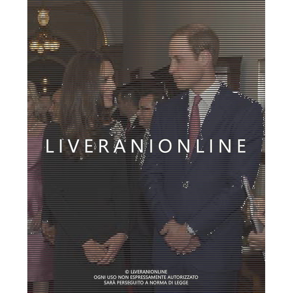 THE DUKE AND DUCHESS OF CAMBRIDGE ATTEND THE STATE RECEPTION AT GOVERNMENT HOUSE WELLINGTON NEW ZEALAND. THE ALSO UNVEILED A PORTRAIT OF HM THE QUEEN BY ARTIST NICK CUTHELL .AND DRANK THE LOYAL TOAST ©photoshot/AGENZIA ALDO LIVERANI SAS - ITALY ONLY - REALI INGLESI: Il Principe William e la moglie Kate Duchessa di Cambridge durante la loro visita in Nuova Zelanda - Aprile 2014