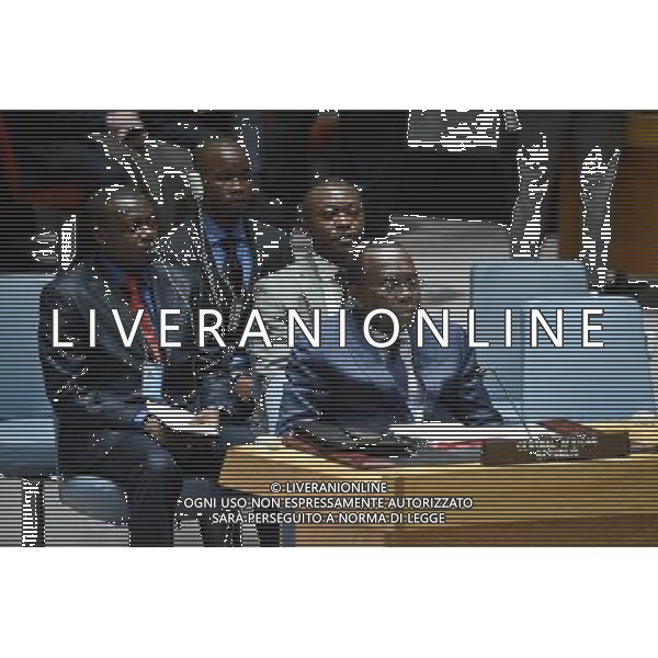 (140410) -- NEW YORK, April 10, 2014 () -- Officials of the Central African Republic (CAR) attend a United Nations Security Council meeting on the situation of CAR, at the UN headquarters in New York, on April 10, 2014. The UN Security Council on Thursday unanimously adopted a resolution to authorize a 11,800-strong UN peacekeeping force for the Central African Republic (CAR) in a bid to stop violence in the country. (/Niu Xiaolei) ©PHOTOSHOT/AGENZIA ALDO LIVERANI SAS - ITALY ONLY - Il voto del Consiglio di sicurezza delle Nazioni Unite su un progetto di risoluzione in merito alla situazione della Repubblica Centrafricana, presso la sede ONU a New York, il 10 aprile 2014.