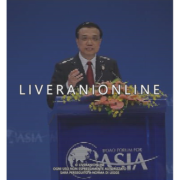 (140410) -- BOAO, April 10, 2014 () -- Chinese Premier Li Keqiang delivers a keynote speech at the opening of the Boao Forum for Asia (BFA) Annual Conference 2014 in Boao, south China\'s Hainan Province, April 10, 2014. (/Ding Lin) (yxb) ©PHOTOSHOT/AGENZIA ALDO LIVERANI SAS - ITALY ONLY - EDITORIAL USE ONLY