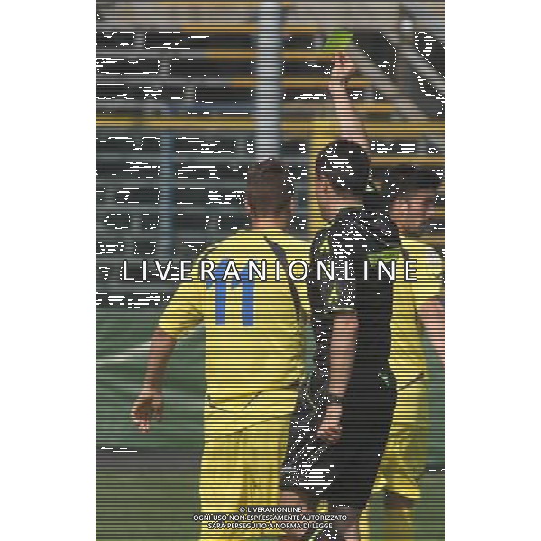 bergamo, stadio atleti azzurri d\'italia, 13 APRILE 2014, nella foto ALESSANDRO GHERARDI AMMONITO ,ph.moro/ALDO LIVERANI ALBINOLEFFE VS CARRARESE LEGA PRO 13 APRILE 2014 ©/AGENZIA ALDO LIVERANI SAS