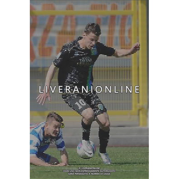 Busto Arsizio (VA) 13-04-2014 Stadio Carlo Speroni Campionato Lega PRO Prima Divisione girone A - 28Â° giornata Pro Patria - FeralpiSalo\' nella foto Davide Marsura (FeralpiSalo\') foto Roberto Garavaglia - ag. Aldo Liverani sas