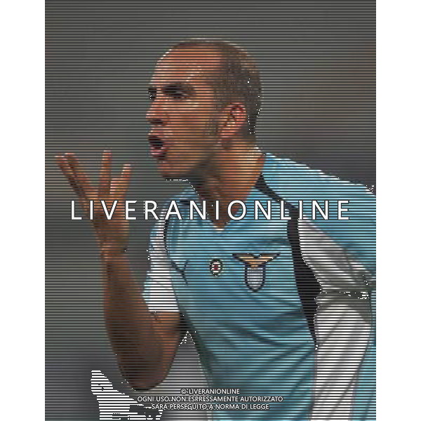 Lazio - Partizan coppa uefa 25/11/2004 nella foto paolo di canio ph aldo liverani