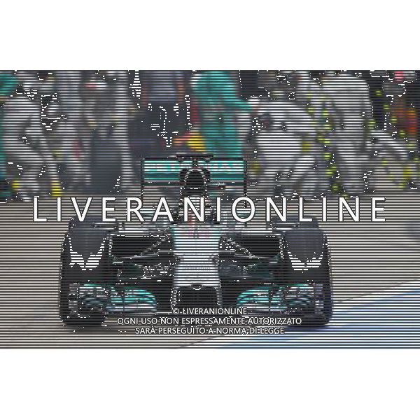 Lewis Hamilton (GBR) Mercedes AMG F1 W05 makes a pit stop. 20.04.2014. Formula 1 World Championship, Rd 4, Chinese Grand Prix, Shanghai, China, Race Day. - www.xpbimages.com, EMail: requests@xpbimages.com - copy of publication required for printed pictures. Every used picture is fee-liable. © Copyright: Batchelor / XPB Images /Ag. Aldo Liverani s.a.s.-Only Italy-Editorial Use Only