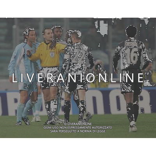 Roma 25 novembre 2004 Coppa Uefa Lazio-Partizan Belgrado nella foto: un momento di tensione fra le due squadre foto andry / ag.aldo liverani