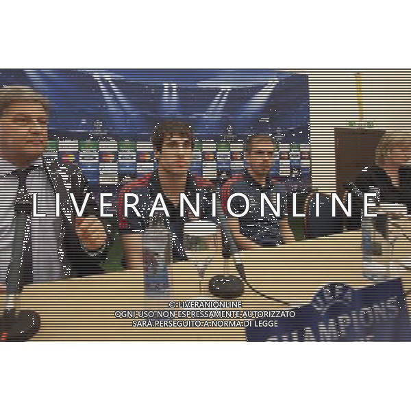 22.04.2014, Hotel Intercontinental, Madrid, ESP, UEFA CL, Real Madrid vs FC Bayern Muenchen, Halbfinale, Hinspiel, im Bild FC Bayern MŸnchen«s Javier Garcia and Philipp Lahm attends Press Conference // FC Bayern MŸnchen«s Javier Garcia and Philipp Lahm attends Press Conference before the UEFA Champions League Round of 4, 1st Leg Match between Real Madrid vs FC Bayern Munich at the Hotel Intercontinental in Madrid, Spain on 2014/04/22. EXPA Pictures © 2014, PhotoCredit: EXPA/ Alterphotos/ CARO MARIN *****ATTENTION - OUT of ESP, SUI***** ©PHOTOSHOT/AGENZIA ALDO LIVERANI SAS - ITALY ONLY - EDITORIAL USE ONLY