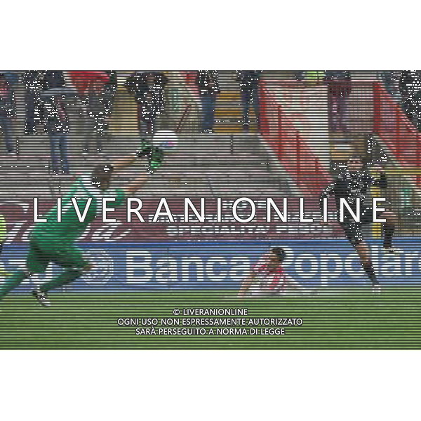 VICENZA - REGGIANA CAMPIONATO CALCIO LEGA PRO 27 APRILE 2014 NELLA FOTO OCCASIONE DI RUOPOLO ©GARBUIO/AGENZIA ALDO LIVERANI SAS