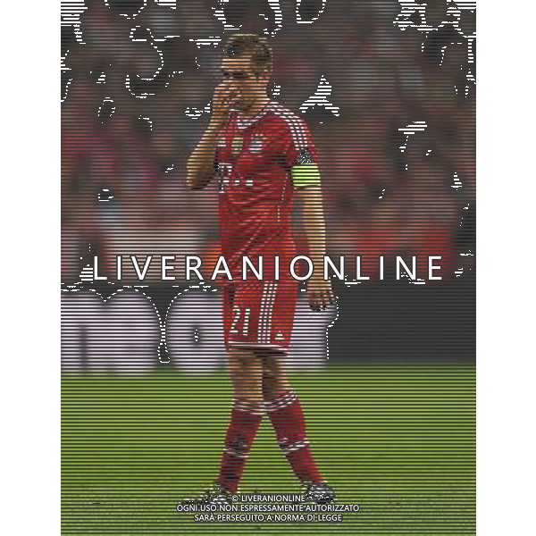 firo Fu§ball,Fussball, 29.04.2014 Uefa Champions League, Saison 2013/2014 Halbfinale - RŸckspiel, FC Bayern MŸnchen, Muenchen, FCB - Real Madrid CF, EnttŠuschung, Enttaeuschung, Gestik, Philipp Lahm, Bayern, $worldrightsEs gelten unsere AGB, einsehbar auf www.firosportphoto.de copyright by firo sportphoto: Coesfelder Str.207 48249 DŸlmen www.firosportphoto.de mail@firosportphoto.de (V o l k s b a n k B o c h u m - W i t t e n ) BLZ.: 430 601 29 Kt. Nr.: 341 117 100 Tel:Ê 02594 - 9916004 Fax:Ê02594 - 9916005 AG ALDO LIVERANI SAS ONLY ITALY