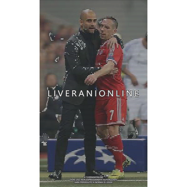 firo Fu§ball, Fussball, 29.04.2014 Uefa Champions League, CL Saison 2013/2014 Halbfinale, RŸckspiel FCB FC Bayern MŸnchen Muenchen - Real Madrid CF FCB Franck Ribery RibŽry, Gestik, Geste, EnttŠuschung enttŠuscht Enttaeuschung enttaeuscht unzufrieden, FCB Trainer Coach Pep Guardiola $worldrights Es gelten unsere AGB, einsehbar auf www.firosportphoto.de copyright by firo sportphoto: Coesfelder Str.207 48249 DŸlmen www.firosportphoto.de mail@firosportphoto.de (V o l k s b a n k B o c h u m - W i t t e n ) BLZ.: 430 601 29 Kt. Nr.: 341 117 100 Tel:Ê 02594 - 9916004 Fax:Ê02594 - 9916005 AG ALDO LIVERANI SAS ONLY ITALY