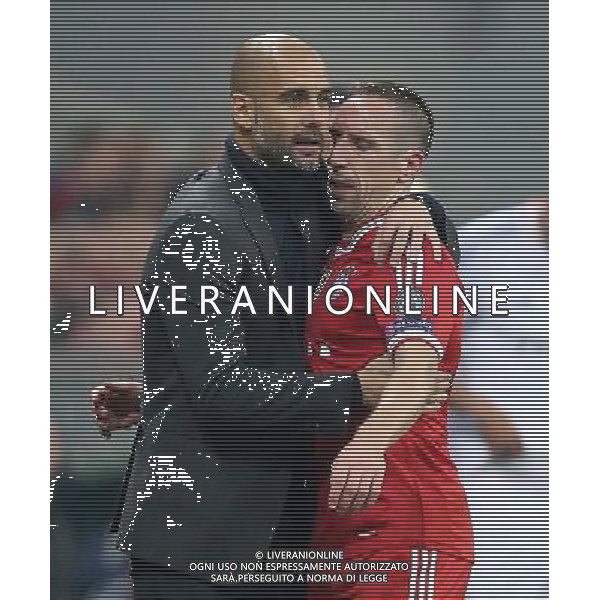 firo Fu§ball, Fussball, 29.04.2014 Uefa Champions League, CL Saison 2013/2014 Halbfinale, RŸckspiel FCB FC Bayern MŸnchen Muenchen - Real Madrid CF FCB Franck Ribery RibŽry, Gestik, Geste, EnttŠuschung enttŠuscht Enttaeuschung enttaeuscht unzufrieden, FCB Trainer Coach Pep Guardiola $worldrights Es gelten unsere AGB, einsehbar auf www.firosportphoto.de copyright by firo sportphoto: Coesfelder Str.207 48249 DŸlmen www.firosportphoto.de mail@firosportphoto.de (V o l k s b a n k B o c h u m - W i t t e n ) BLZ.: 430 601 29 Kt. Nr.: 341 117 100 Tel:Ê 02594 - 9916004 Fax:Ê02594 - 9916005 AG ALDO LIVERANI SAS ONLY ITALY