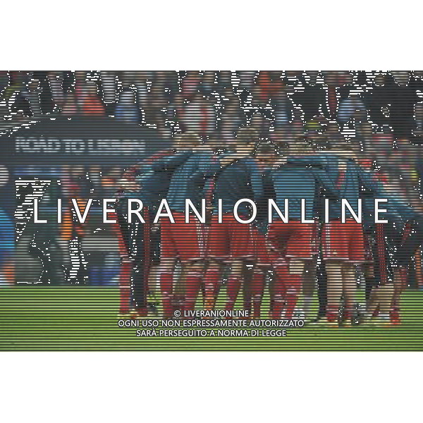 UEFA Champions League semi-final second leg match between FC Bayern Munich and Real Madrid at Allianz Arena on April 29, 2014 in Munich, Bavaria, Germany. 29.04.2014, Allianz Arena, Muenchen, GER, UEFA CL, FC Bayern Muenchen vs Real Madrid, Halbfinale, Ruckspiel, im Bild Die Mannschaft von Bayern Muenchen schwoert sich kurz vor Spielbeginn auf das Halbfinale ein. // during the UEFA Champions League Round of 4, 2nd Leg Match between FC Bayern Munich vs Real Madrid at the Allianz Arena in Muenchen, Germany on 2014/04/29. EXPA Pictures © 2014, PhotoCredit: EXPA/ Eibner-Pressefoto/ Stuetzle *****ATTENTION - OUT of GER***** ©PHOTOHSOT/AGENZIA ALDO LIVERANI SAS - ITALY ONLY - BAYERN MONACO - REAL MADRID SEMIFINALE DI RITORNO CHAMPIONS LEAGUE