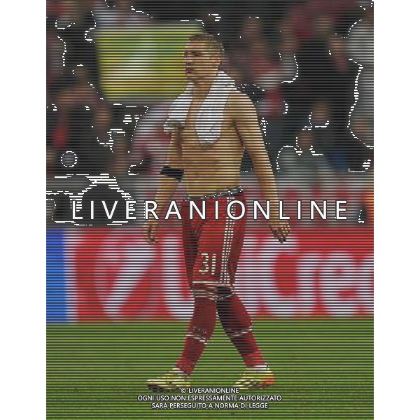 firo Fu§ball,Fussball, 29.04.2014 Uefa Champions League, Saison 2013/2014 Halbfinale - RŸckspiel, FC Bayern MŸnchen, Muenchen, FCB - Real Madrid CF, 0 : 4, David EnttŠuschung, Enttaeuschung, Gestik, Bastian Schweinsteiger, Bayern, $worldrightsEs gelten unsere AGB, einsehbar auf www.firosportphoto.de copyright by firo sportphoto: Coesfelder Str.207 48249 DŸlmen www.firosportphoto.de mail@firosportphoto.de (V o l k s b a n k B o c h u m - W i t t e n ) BLZ.: 430 601 29 Kt. Nr.: 341 117 100 Tel:Ê 02594 - 9916004 Fax:Ê02594 - 9916005 AG ALDO LIVERANI SAS ONLY ITALY