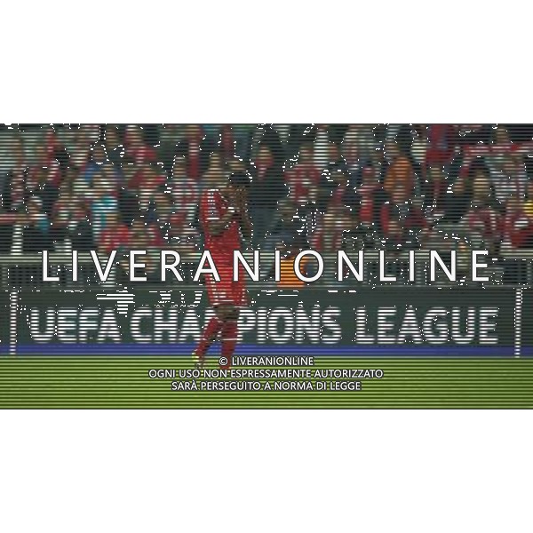 firo Fu§ball, Fussball, 29.04.2014 Uefa Champions League, CL Saison 2013/2014 Halbfinale, RŸckspiel FCB FC Bayern MŸnchen Muenchen - Real Madrid CF FCB David Alaba, EnttŠuschung enttŠuscht Enttaeuschung enttaeuscht unzufrieden, Gestik, Geste, vor der cl bande $worldrights Es gelten unsere AGB, einsehbar auf www.firosportphoto.de copyright by firo sportphoto: Coesfelder Str.207 48249 DŸlmen www.firosportphoto.de mail@firosportphoto.de (V o l k s b a n k B o c h u m - W i t t e n ) BLZ.: 430 601 29 Kt. Nr.: 341 117 100 Tel:Ê 02594 - 9916004 Fax:Ê02594 - 9916005 AG ALDO LIVERANI SAS ONLY ITALY