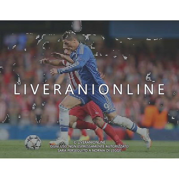 Chelsea\'s Fernando Torres despite the attentions of Atletico Madrid\'s Arda Turan Photo by Kieran Galvin/CameraSport Football - UEFA Champions League Semi-Final Second Leg - Chelsea v Atletico Madrid - Wednesday 30th April 2014 - Stamford Bridge - London © CameraSport - 43 Linden Ave. Countesthorpe. Leicester. England. LE8 5PG - Tel: +44 (0) 116 277 4147 - admin@camerasport.com - www.camerasport.com AG ALDO LIVERANI SAS ONLY ITALY