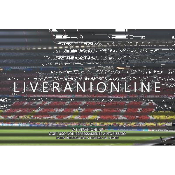 29.04.2014, Allianz Arena, Muenchen, GER, UEFA CL, FC Bayern Muenchen vs Real Madrid, Halbfinale, Ruckspiel, im Bild Imposante Fan-Choreograhie in der Allianz Arena vor Spielbeginn. // during the UEFA Champions League Round of 4, 2nd Leg Match between FC Bayern Munich vs Real Madrid at the Allianz Arena in Muenchen, Germany on 2014/04/30. EXPA Pictures © 2014, PhotoCredit: EXPA/ Eibner-Pressefoto/ Stuetzle *****ATTENTION - OUT of GER***** ©PHOTOSHOT/AGENZIA ALDO LIVERANI SAS - ITALY ONLY - EDITORIAL USE ONLY - BAYERN MONACO - REAL MADRID SEMIFINALE DI RITORNO CHAMPIONS LEAGUE