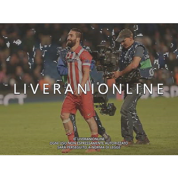  Arda Turan celebrates Atletico Madrid winning 3-1 against Chelsea in the Semi Final second leg, held at Stamford Bridge, London on Wednesday April 30, 2014. AG ALDO LIVERANI SAS ONLY ITALY