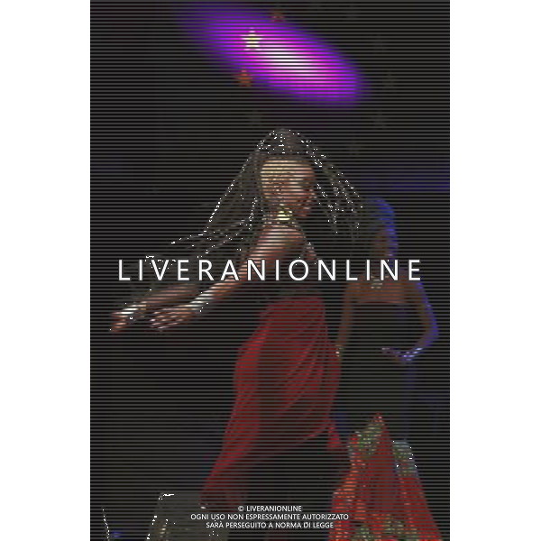 (140501) -- HARARE, May 1, 2014 () -- Grammy-winning Dobet Gnahore from Cote D\'Ivoire performs at a concert during the Harare International Festival of The Arts (HIFA) in Harare, Zimbabwe, May 1, 2014. Dobet Gnahore is among top African artists to perform this year at the annual HIFA festival. (/Xu Lingui) ©PHOTOSHOT/AGENZIA ALDO LIVERANI SAS - ITALY ONLY - EDITORIAL USE ONLY ©photoshot/AGENZIA ALDO LIVERANI SAS -