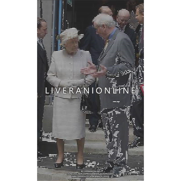 07.05.14 HRHThe Queen with Laurie Upshon, Chairman of the Journalists\' Charity at the Stationers\' Hall London,where she met senior media excutives, journalists, industry figures and sponsors. AG ALDO LIVERANI SAS ONLY ITALY