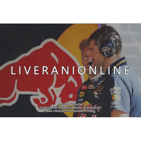 Sebastian Vettel (GER) Red Bull Racing with Guillaume Rocquelin (ITA) Red Bull Racing Race Engineer. 09.05.2014. Formula 1 World Championship, Rd 5, Spanish Grand Prix, Barcelona, Spain, Practice Day. - www.xpbimages.com, EMail: requests@xpbimages.com - copy of publication required for printed pictures. Every used picture is fee-liable. © Copyright: Batchelor / XPB Images AG ALDO LIVERANI SAS ONLY ITALY